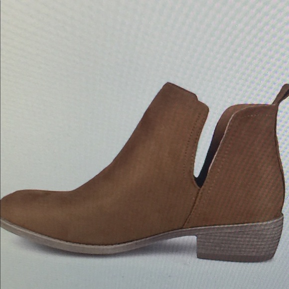 NWOT Journee Collection Rimi Boot- Wide Width - Picture 3 of 7